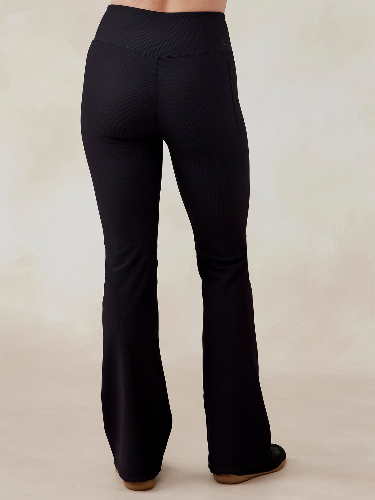 Sculptive Rib Pocket Flare Pant